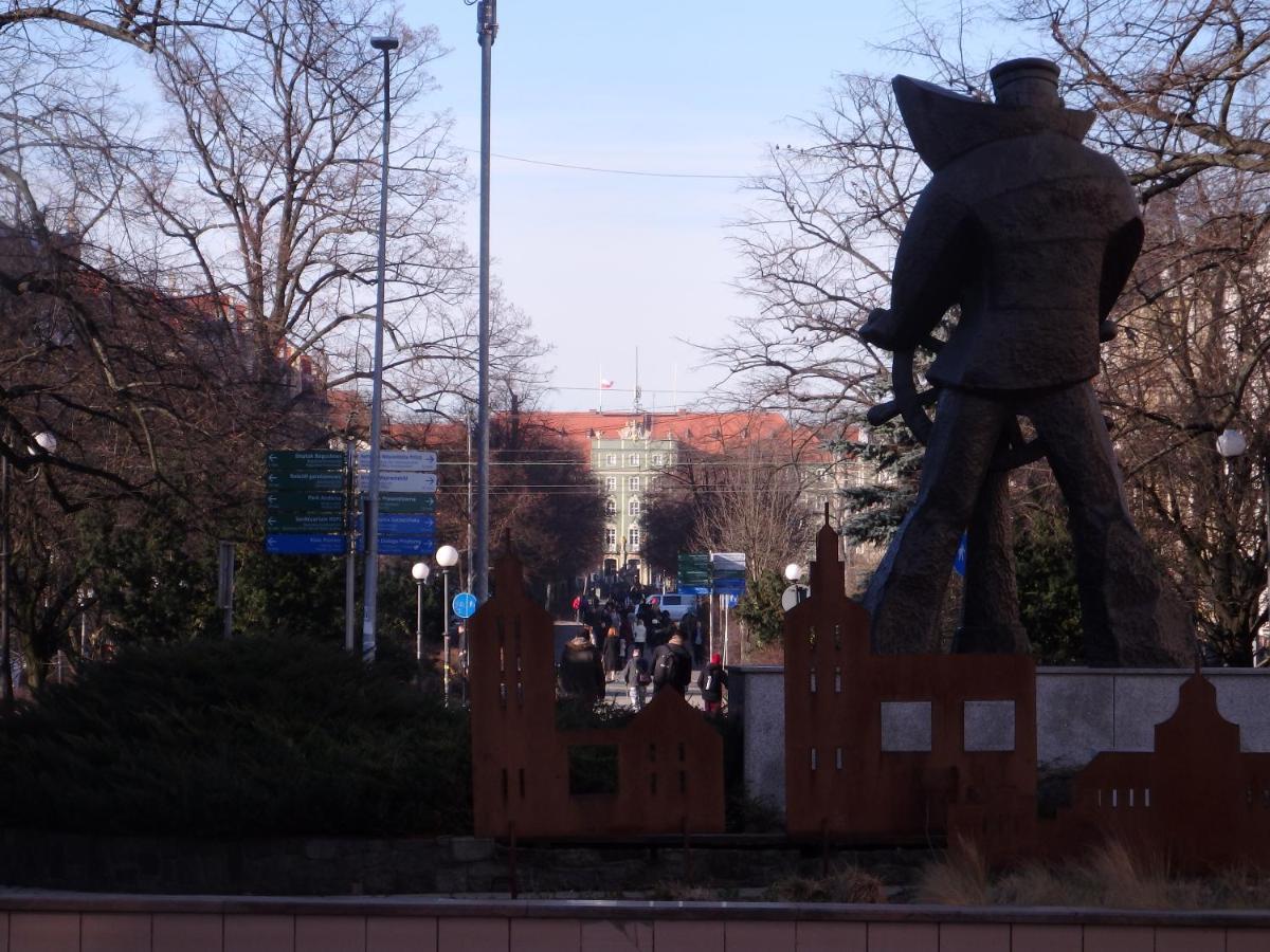 Apartament 8 Pietro Al Wyzwolenia Szczecin Dış mekan fotoğraf