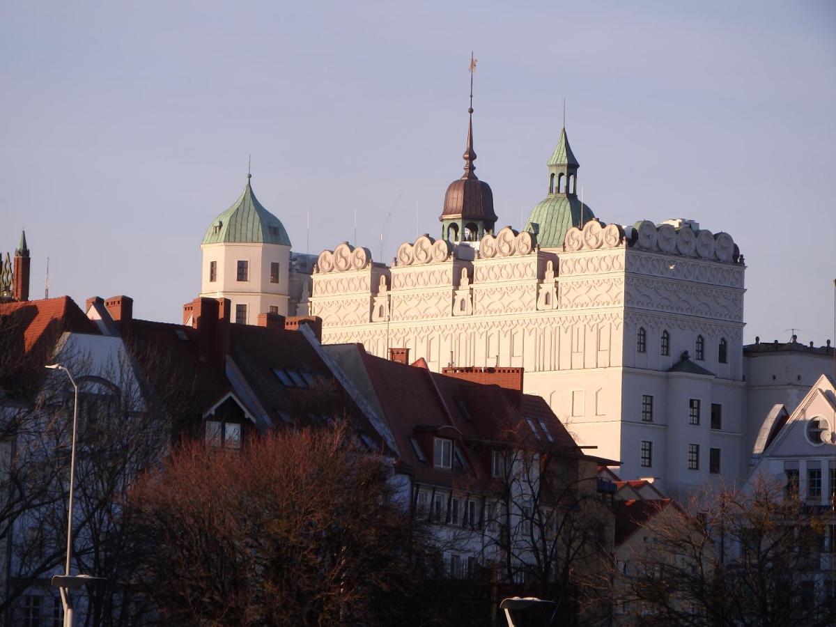 Apartament 8 Pietro Al Wyzwolenia Szczecin Dış mekan fotoğraf